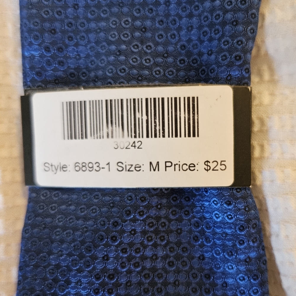 Men's suit pocket square